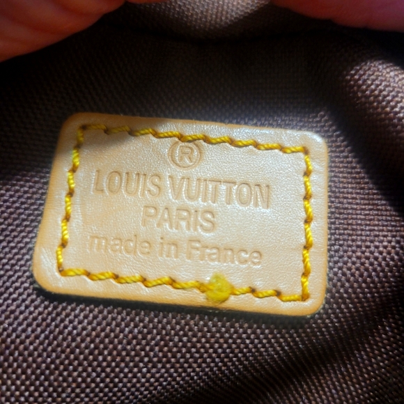 Louis Vuitton Handbag - Picture 4 of 4